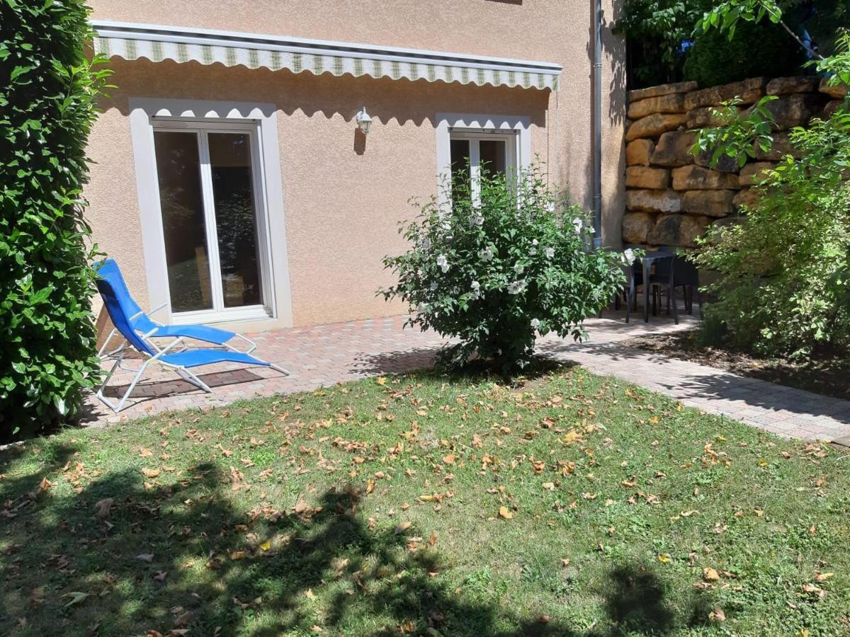 Appartement Dans Propriete Calme En Pleine Nature Charbonnières-les-Bains Eksteriør bilde